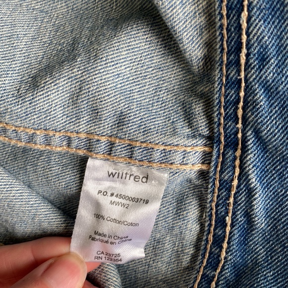 Beautiful Wilfred denim Jacket size L but fits small (small-med size) - Picture 5 of 8